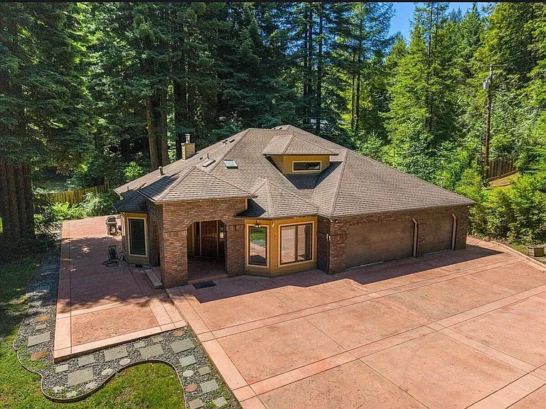 132 Pepperwood Ln — Photo 8