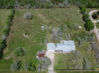 5596 Fm 616, Vanderbilt, TX 77991
