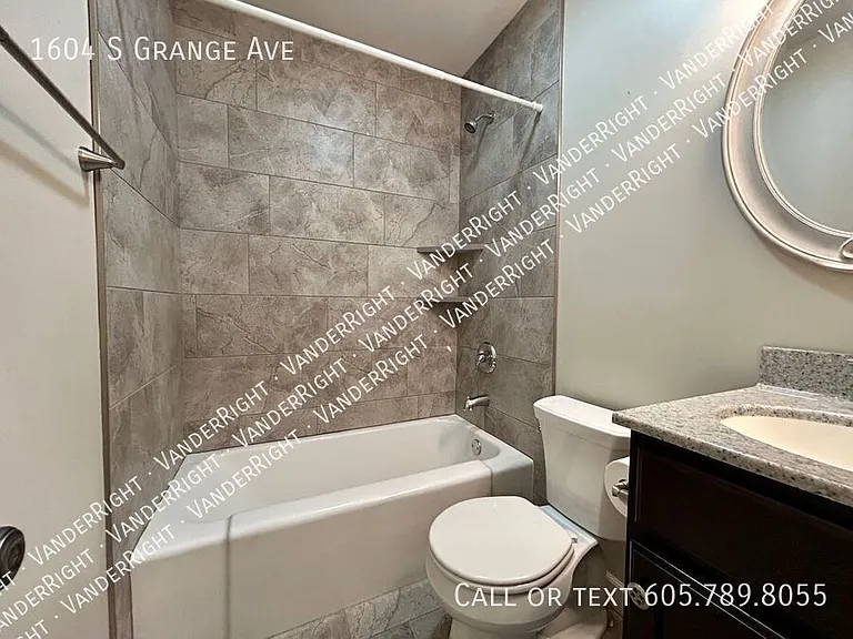 1604 S Grange Ave — Photo 12