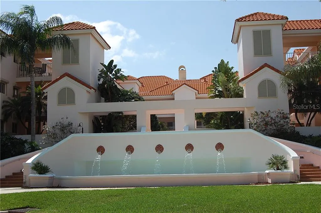 2 bed, 2.0 bath, 1581 sqft, $2,500 — Photo 1