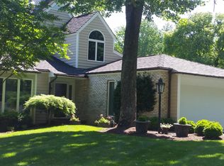 160 Island Green Dr, Penhook, VA 24137