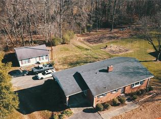 2475 Darrow Rd, Walkertown, NC 27051