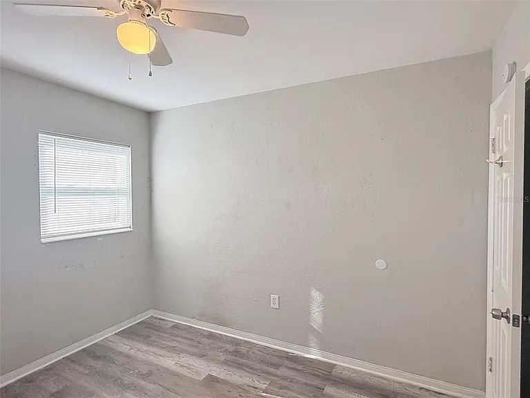 6041 43rd Ave N — Photo 23
