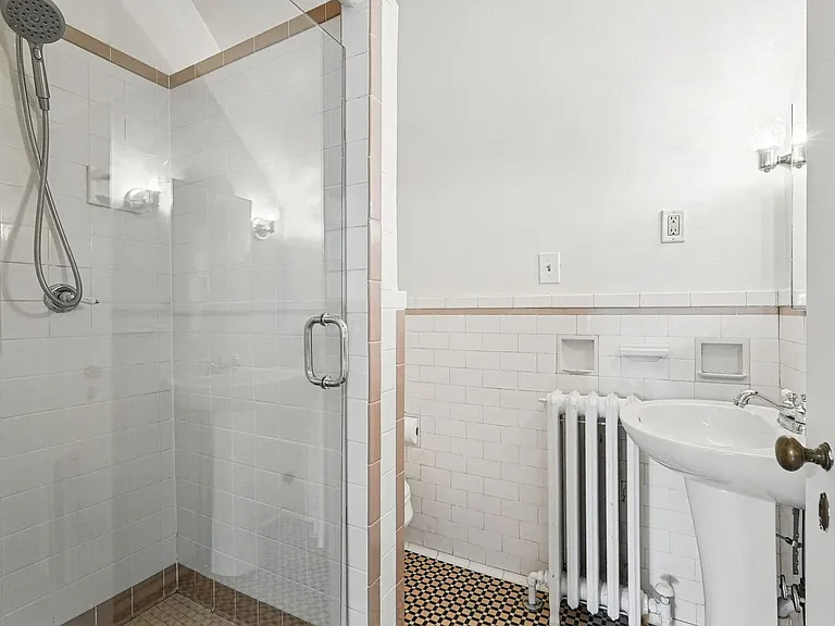 321 Jefferson Dr — Photo 25