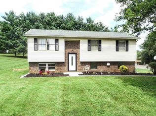 1781 Canary Ln, Morristown, TN 37814