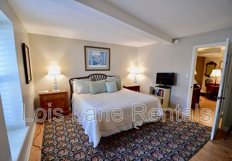 55 Ashley Ave #4 — Photo 8