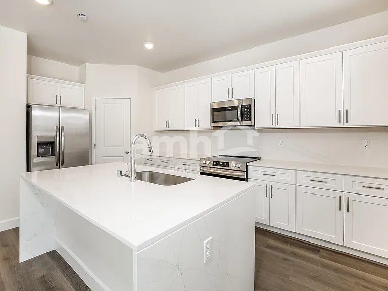 6451 Intuition Ln — Photo 4
