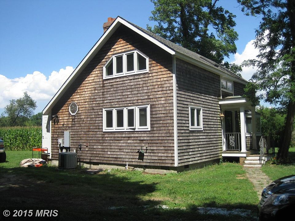 Exterior (Front)