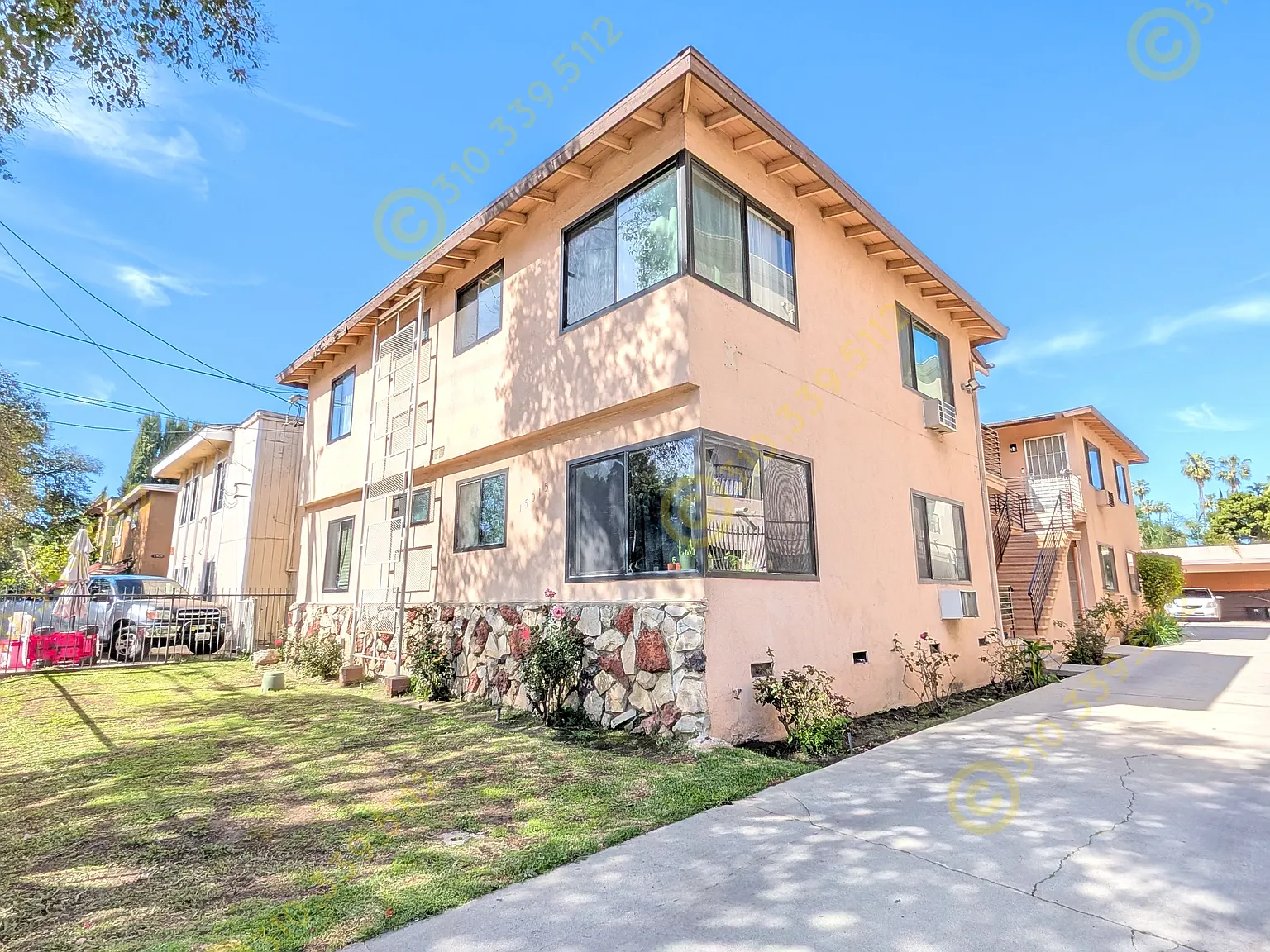 2 bed, 850 sqft, $2,000 — Photo 1