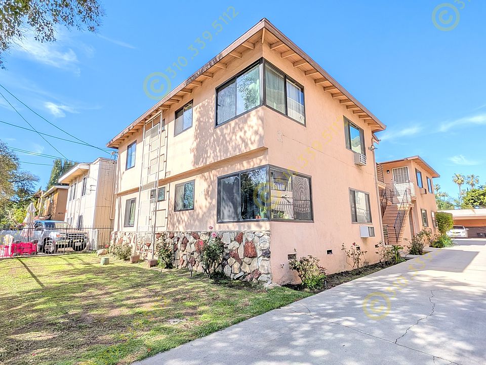 1st image of 15015 Victory Blvd #2
