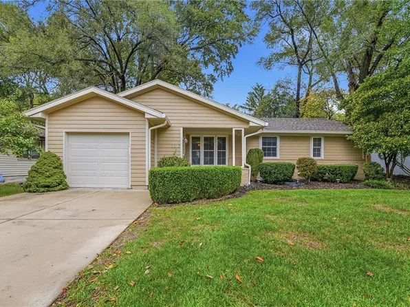 2230 W 71st St, Prairie Village, KS 66208