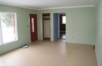 3rd image of 3056 Pinedale Dr SW