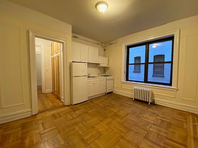 1st image of 195 W 10th St APT 1C