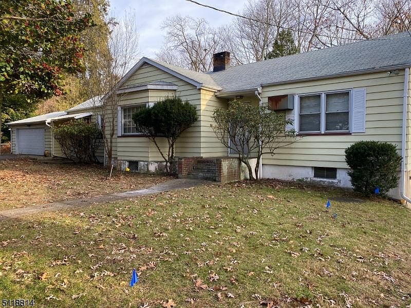 1st image of 74 Linda Vista Ave