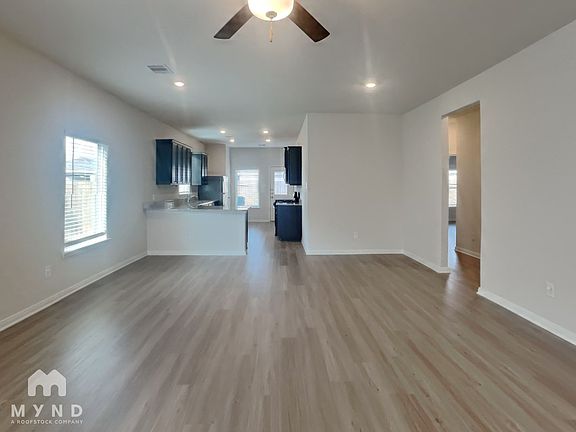 3rd image of 15635 Plum Brook Dr