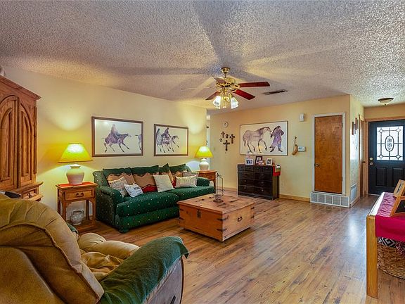 5th image of 805 Walnut Creek Dr #A