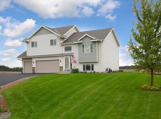21476 Goldenrod St NW, Oak Grove, MN 55011