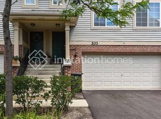 203 Monarch Dr, Streamwood, IL 60107