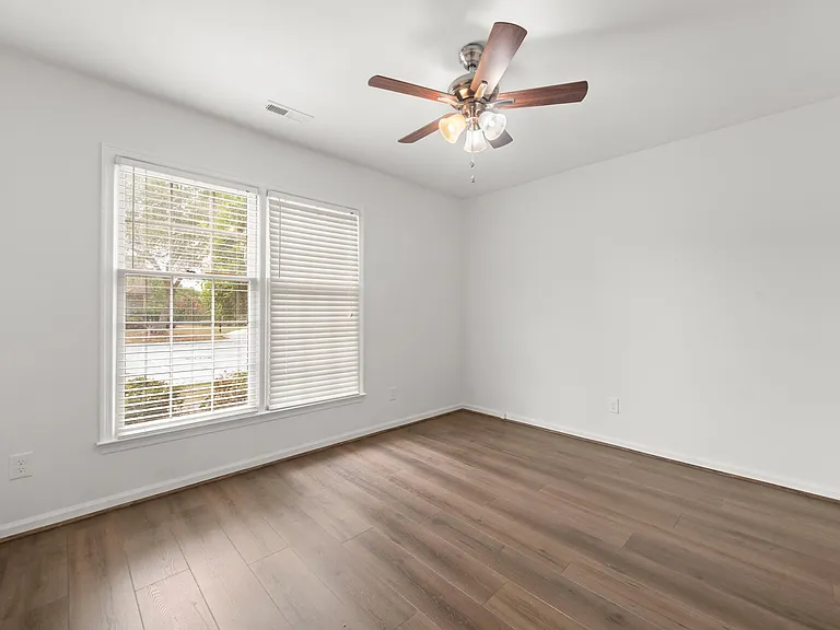 1240 Watermark Ct — Photo 16