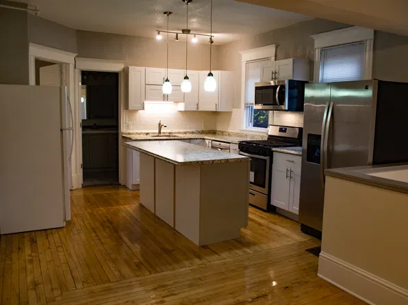 1212 Como Ave SE, Minneapolis, MN