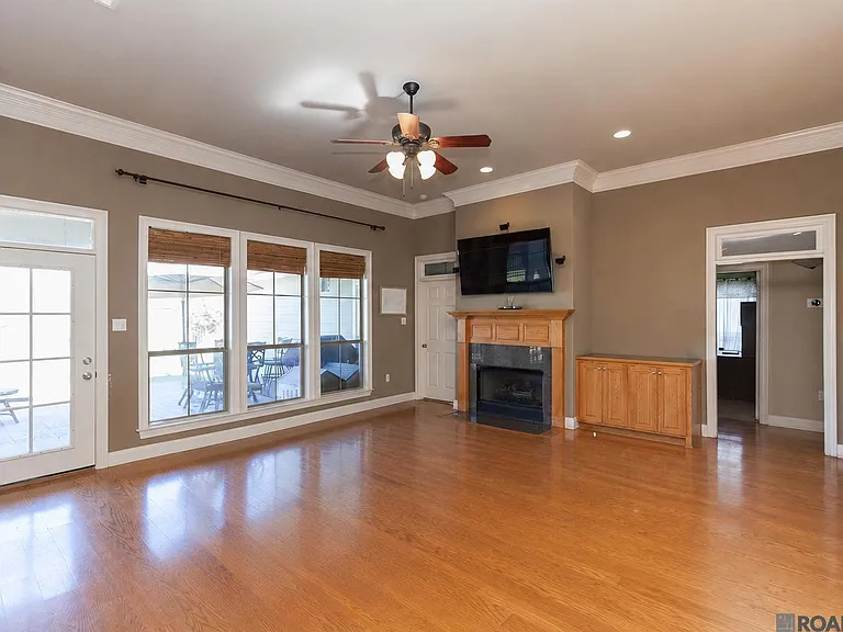 10743 Hillbrook Ave — Photo 23