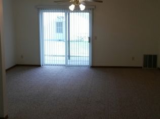710 20th St APT 4, Prairie Du Sac, WI 53578