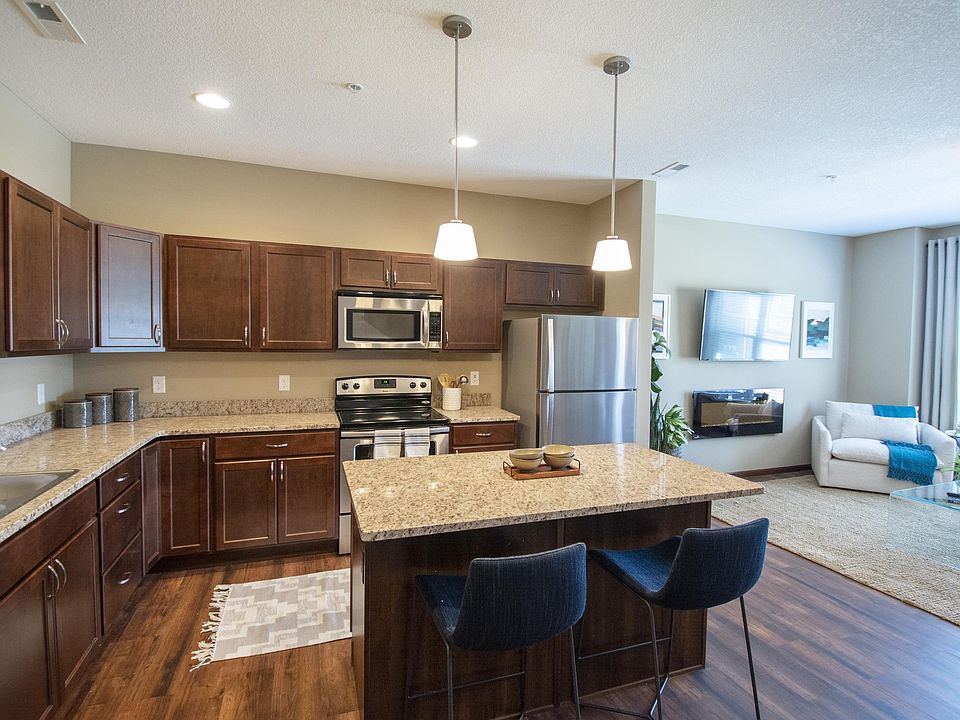 Aspire Townhomes 6950 Stagecoach Dr West Des Moines IA Zillow