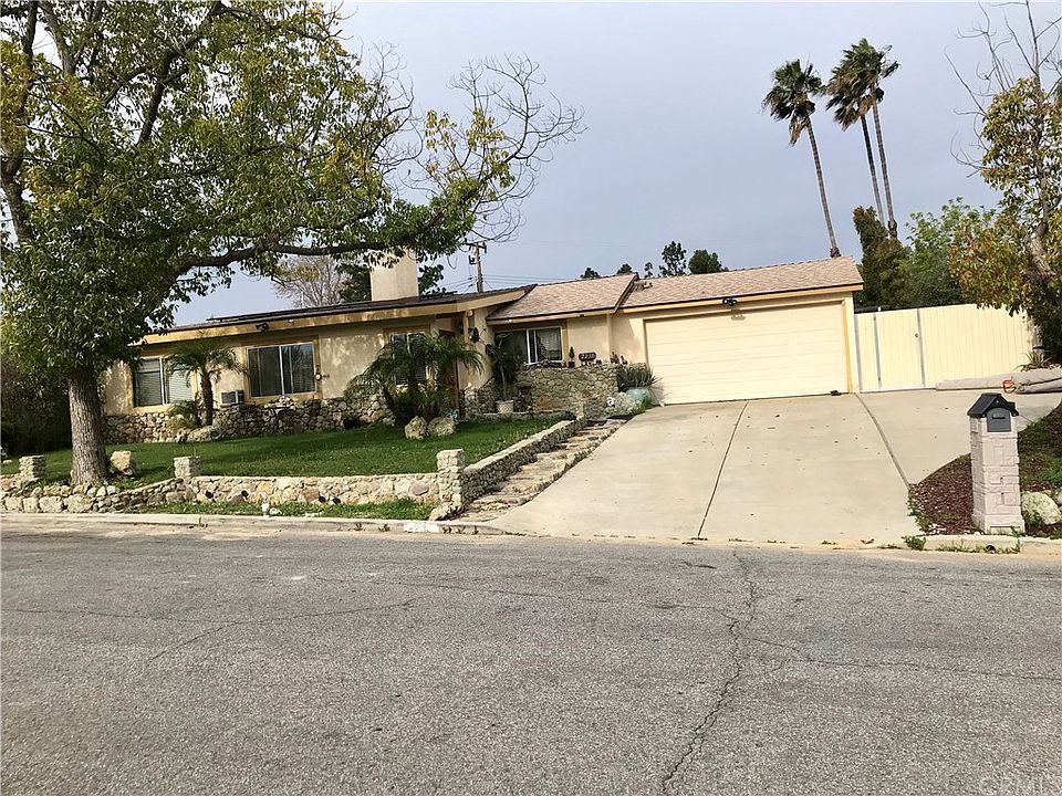 1st image of 2231 Calle Camelia