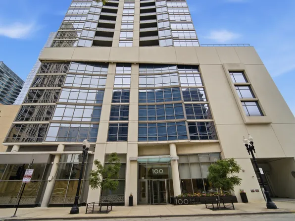 100 E 14th St APT 1209, Chicago, IL 60605
