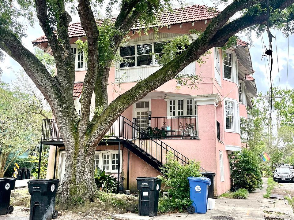 1st image of 1221 Valmont St
