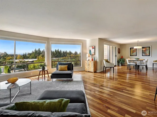 1005 5th Avenue S #102B, Edmonds, WA 98020