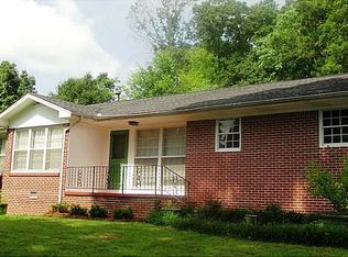 223 Hillcrest Dr, Calhoun, GA 30701