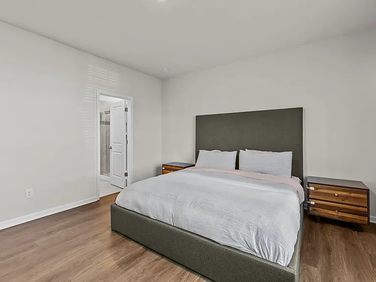 18045 Stark Way — Photo 7