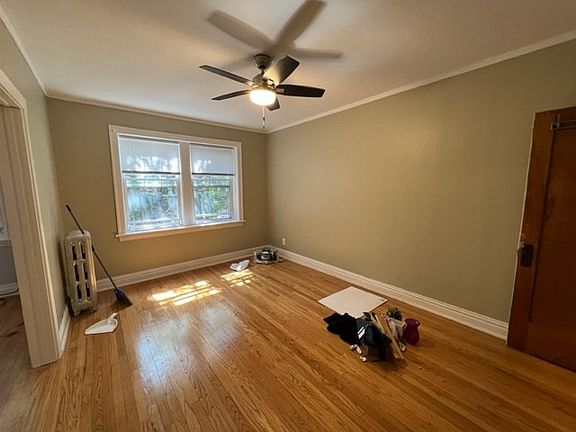 2nd image of 5933 N Paulina St #2B