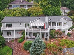 1130 Buckeye Ln, Hiawassee, GA 30546