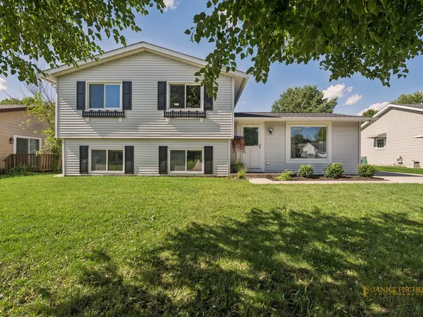 264 Joseph St, Woodstock, IL 60098