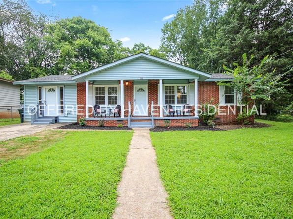 633 Kennan Rd NW