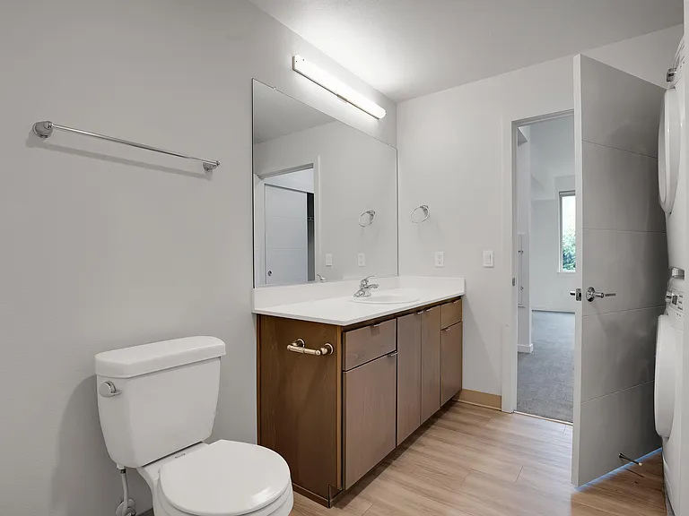 The 72nd Apartments | Bathroom