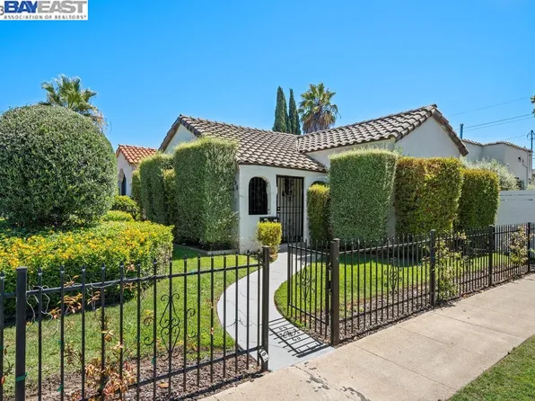 2058 W 84th Pl, Los Angeles, CA 90047