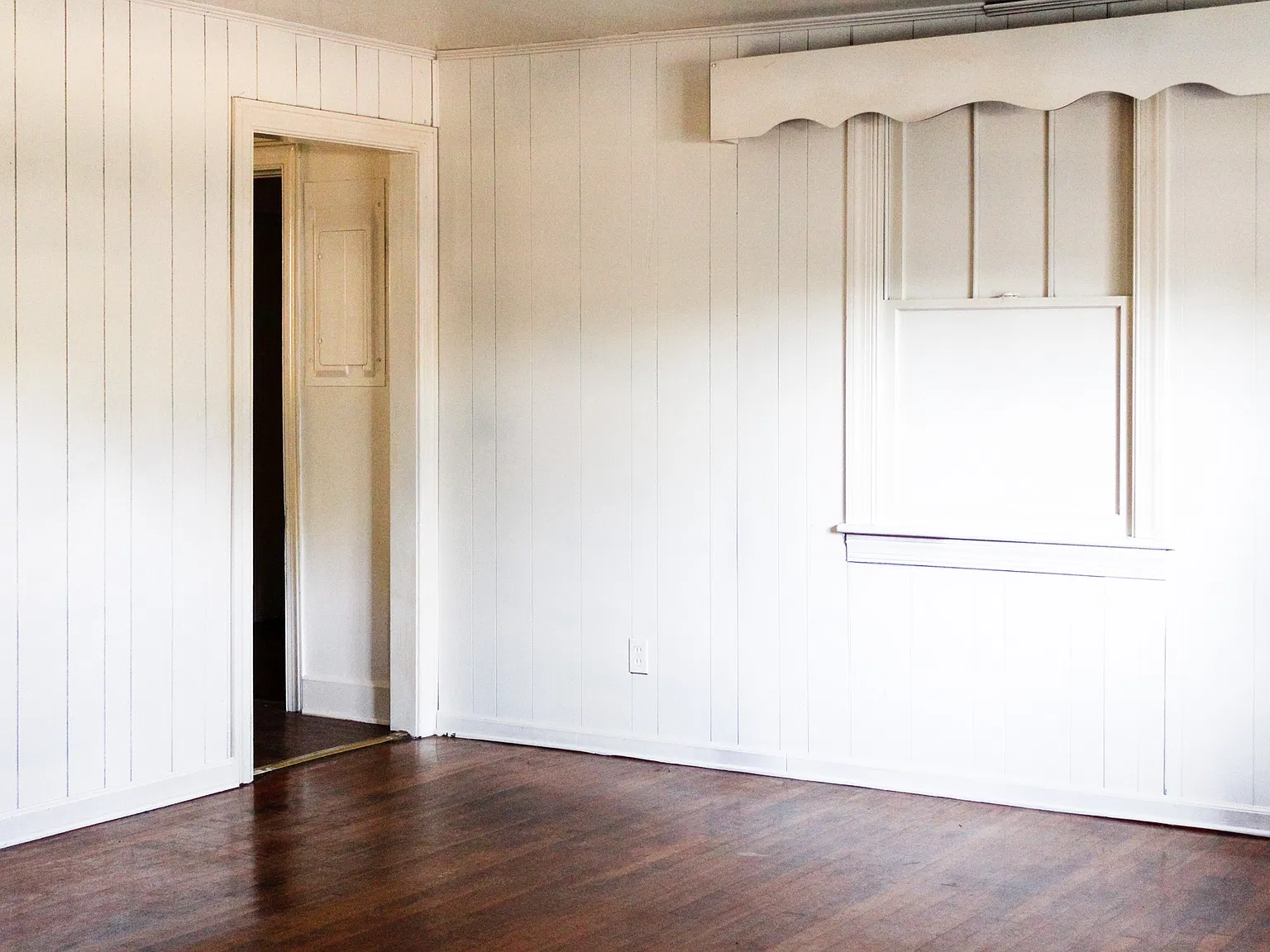 4 bed, 2252 sqft, $1,899 — Photo 2