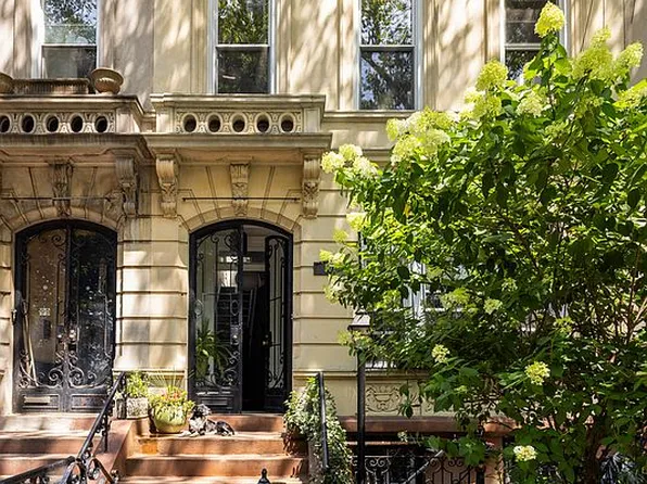 101 Chauncey St, Brooklyn, NY 11233
