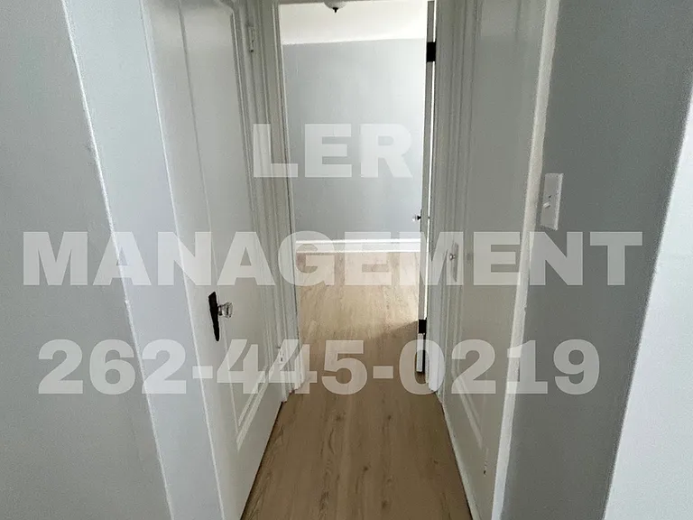 2701 Arlington Ave — Photo 4