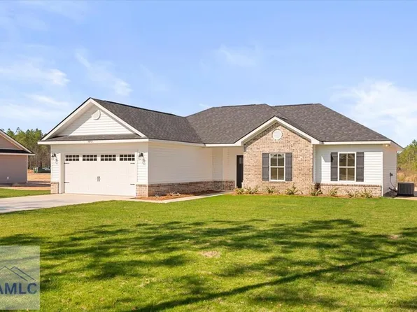 1812 S Palm St, Jesup, GA 31546