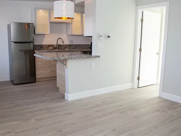 519 S Desert View Dr #4 — Photo 7