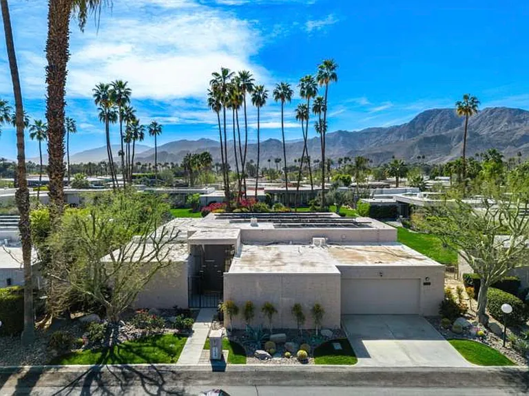 1408 Tamarisk West St — Photo 32