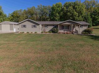 3400 Telegraph Rd, Davenport, IA 52804