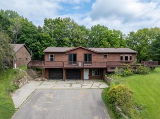 37849 Hillside Dr, Saint Peter, MN 56082