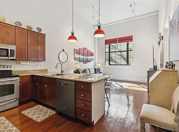 4th image of 1201 Canal St APT 267