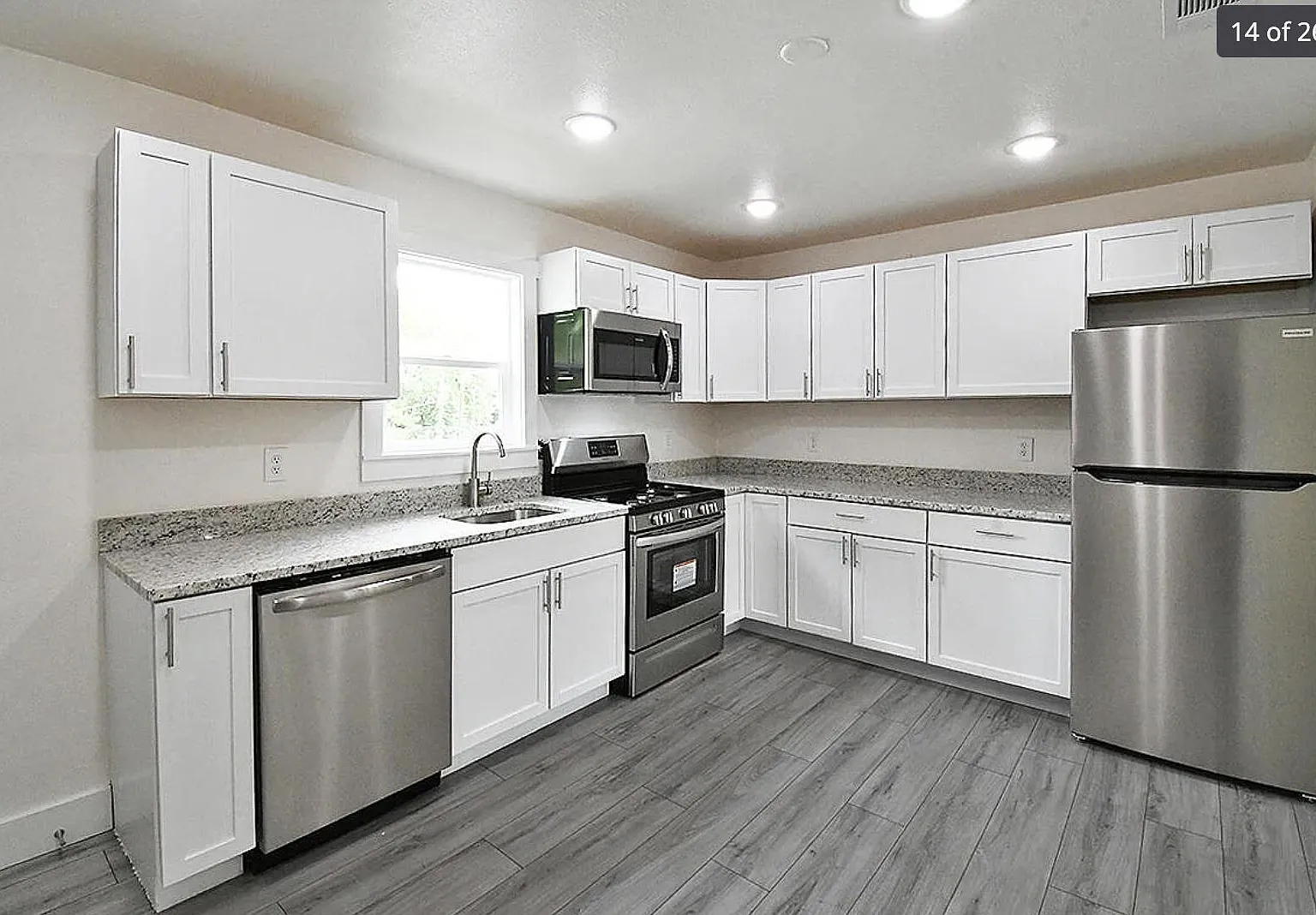 2 bed, 890 sqft, $1,087 — Photo 1