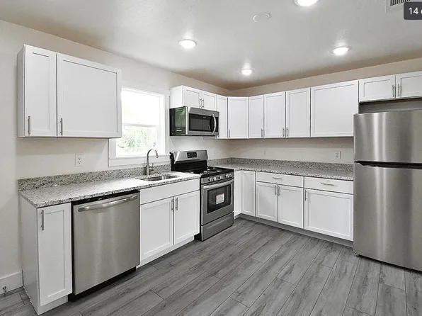 107 E College St APT 4, Aurora, MO 65605